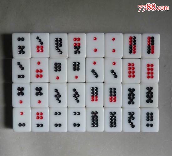 Liên tục xe tải chắn đường ray - hiểm họa treo lơ lửng trên tuyến Bắc Nam -1